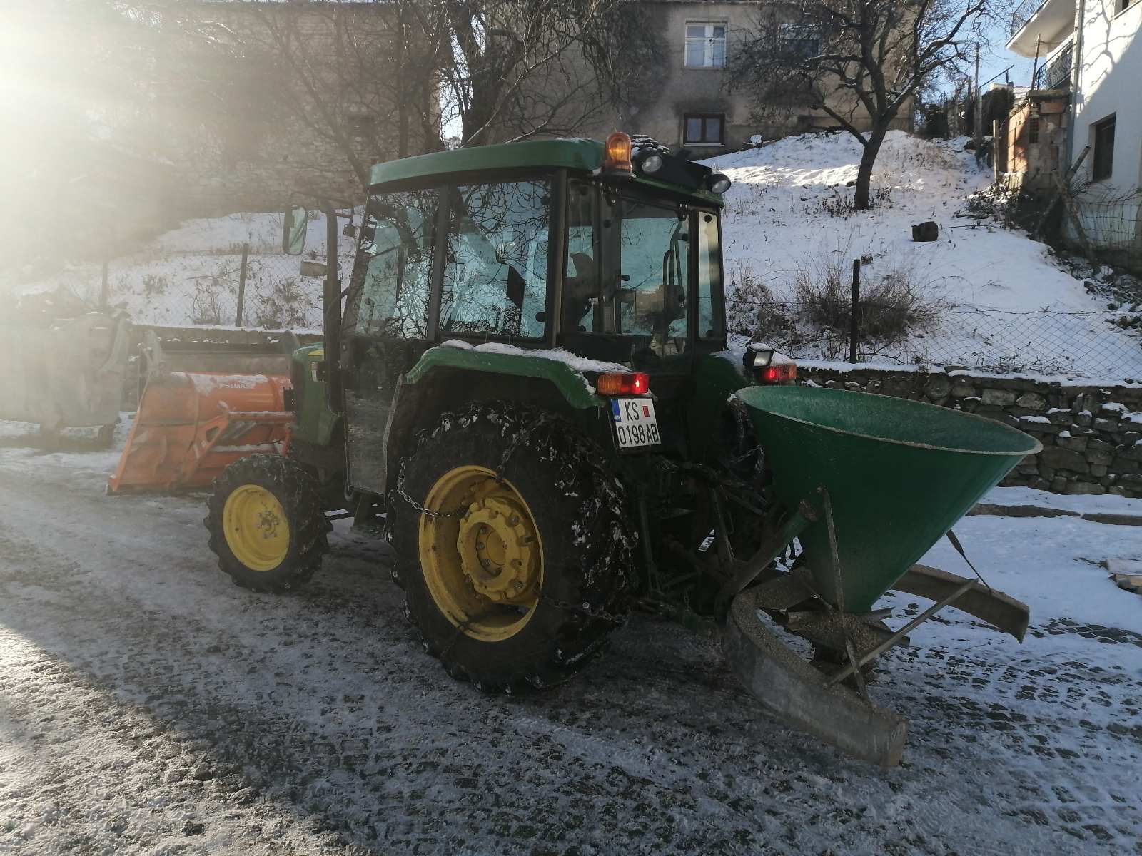 Се работи на зимско одржување на улици, денес чистење на снег кон Пуста Река